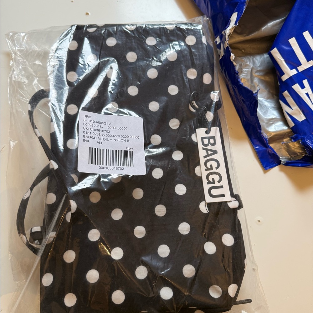 BAGGU Medium Nylon Bowler Bag in Black and white polka dots